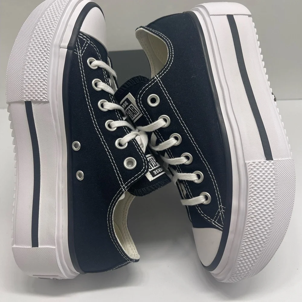 Converse WMNS Chuck Taylor All Star Lift Double Stack Platform Canvas Sneakers